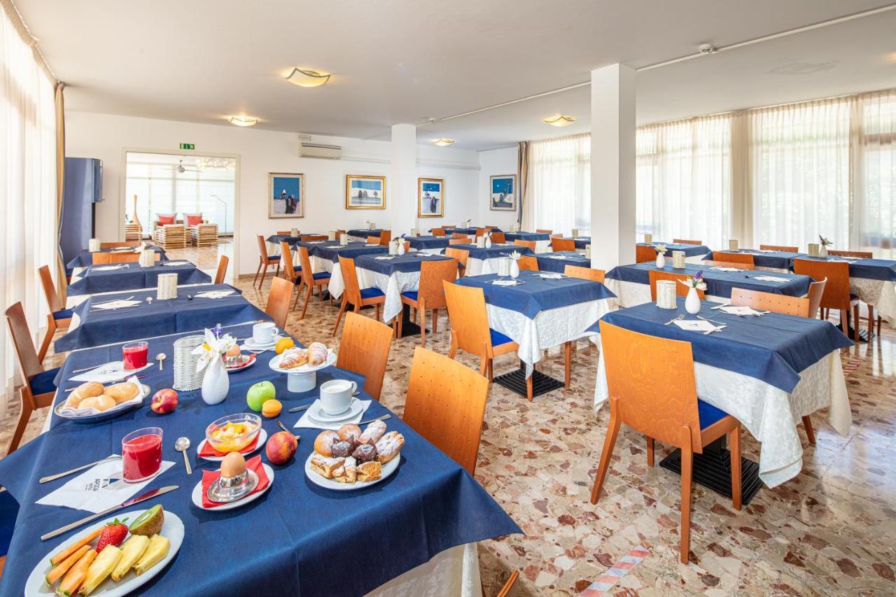 Hotel Horizonte Бибионе Экстерьер фото